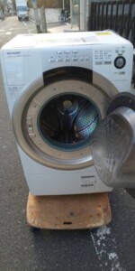 SHARP(シャープ)7.0㎏ ドラム式洗濯乾燥機 ES-S70-WR 2015年製