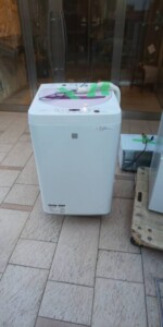 SHARP(シャープ)4.5㎏ 全自動洗濯機 ES-G4E3-KP 2016年製