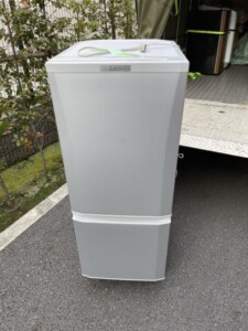 MITSUBISHI(三菱)146L 2ドア冷蔵庫 MR-P15E-S1 2020年製