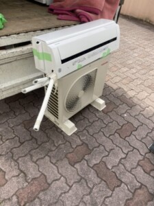 TOSHIBA(東芝)2.2Kw ルームエアコン RAS-G221M-W 2020年製