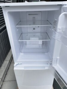 SHARP(シャープ)152L 2ドア冷蔵庫 SJ-D15G-W 2021年製