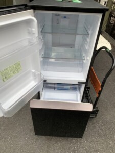 SHARP(シャープ)137L 2ドア冷蔵庫 SJ-GD14D-B 2018年製