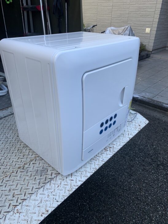 東京都世田谷区南烏山]TOSHIBA（東芝）電気衣類乾燥機 ED-608 2021年製