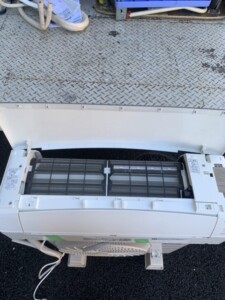 Panasonic(パナソニック)2.2Kw ルームエアコン CS-22DEXJ-W 2017年製