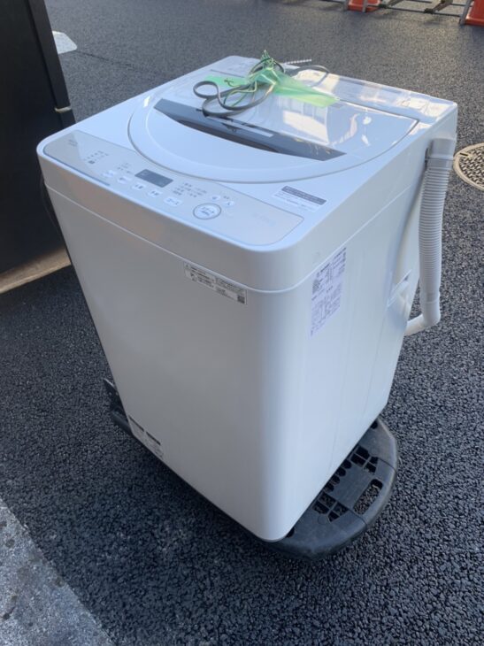 洗濯機と冷蔵庫の査定依頼で東京都新宿区へ出張致しました。