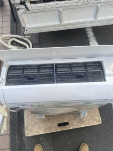 SHARP(シャープ) 2.2kwルームエアコン AY-L22N-W 2021年製