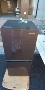 Hisense(ハイセンス)134L 2ドア冷凍冷蔵庫 HR-G138-BR 2020年製