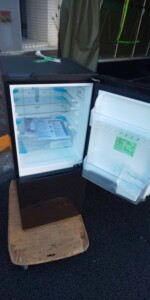 Hisense(ハイセンス)134L 2ドア冷凍冷蔵庫 HR-G138-BR 2020年製