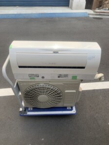 HITACHI(日立)2.2kw ルームエアコン RAS-W22H(w) 2019年製