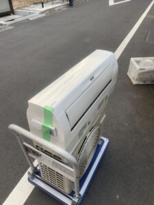 HITACHI(日立)2.2kw ルームエアコン RAS-W22H(w) 2019年製