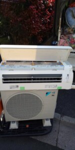 DAIKIN(ダイキン)2.2Kw ルームエアコン AN22VFS-W 2018年製