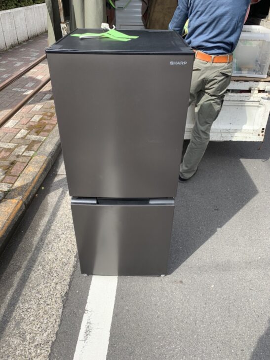 東京都江戸川区にてシャープ製2ドア冷蔵庫 SJ-D15H-H 2021年製を出張査定しました。