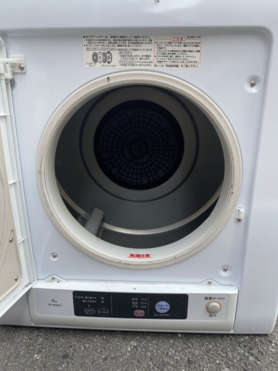 ジモティ来店特価!!!　衣類乾燥機【HITACHI】　DE-N40WX　　2019 日立(HITACHI)の衣類乾燥機 DE-N40WX 入荷しました！ 2018年製でキレイ