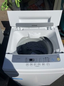 IRISOHYAMA(アイリスオーヤマ) 5.5kg全自動洗濯機 IAW-T502E 2021年製