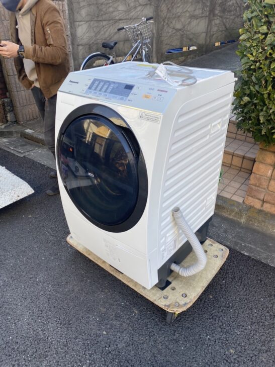杉並区にて、パナソニック 10kgドラム式洗濯乾燥機 NA-VX3700L ｜出張