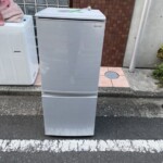 【豊島区】SHARPの単身用の冷蔵庫と洗濯機を無料でお引き取り致しました。