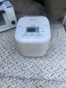 TIGER(タイガー)マイコン炊飯ジャー JBU-A551 2018年製