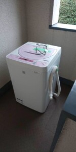 SHARP(シャープ)5.5kg 全自動洗濯機 ES-G5E5-KP 2018年製