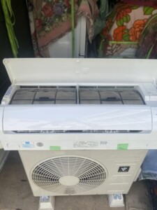 SHARP(シャープ)2.2kw ルームエアコン AY-J22S-W 2019年製