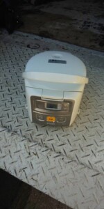 TIGER(タイガー)3合 マイコン炊飯ジャー JAI-R551 2020年製