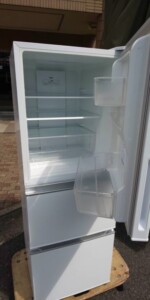 Hisense(ハイセンス)282L 3ドア冷凍冷蔵庫 HR-D2801W 2020年製