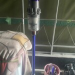 dyson(ダイソン)SV14コードレスクリーナー fluffyV11