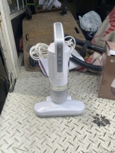 IRIS OHYAMA(アイリスオーヤマ) 布団掃除機 IC-FAC2-W 2020年製