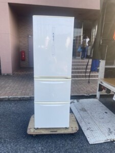 Panasonic(パナソニック)365L 3ドア冷蔵庫 NR-C37HC-W 2017年製