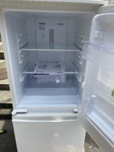 SHARP(シャープ)137L 2ドア冷蔵庫 SJ-D14F-W 2020年製