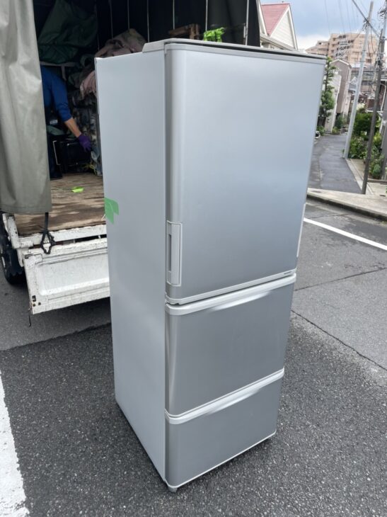6ドア冷蔵庫に買い替えのお客様よりSHARP（シャープ） 3ドア冷蔵庫 SJ