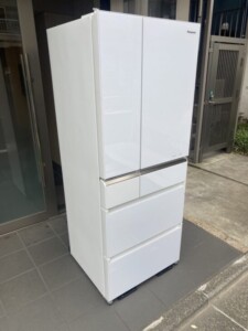 Panasonic(パナソニック)470L 6ドア冷蔵庫 NR-F475XPV-W 2019年製