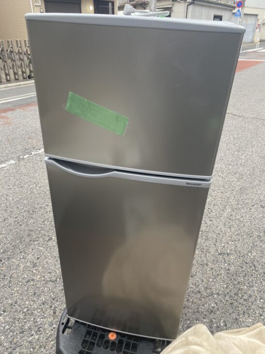 冷蔵庫 一人暮らし 2ドア 右開き 121L ツインバード HR-GJ12B ブラック 幅495mm : 4975058891251 : 特価COM  - 通販 - Yahoo!ショッピング