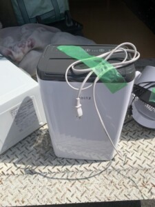 ベガコーポレーション 電気除湿機 e199-g1008-1000w1 2018年製