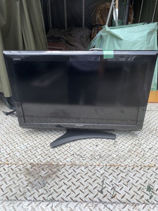 シャープ32型液晶テレビ2011年製 AQUOS LC-32E9