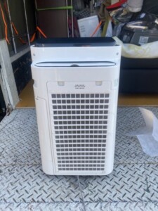 SHARP(シャープ)空気清浄機 KC-G50-W 2018年製