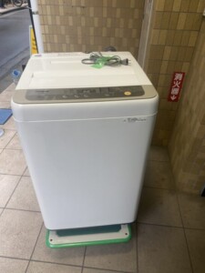 Panasonic(パナソニック)6.0㎏ 全自動洗濯機 NA-F60B11 2017年製