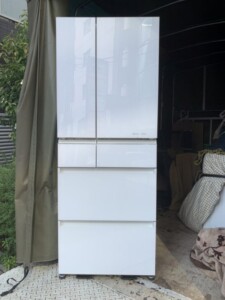 Panasonic(パナソニック)450L 6ドア冷蔵庫 NR-SPF454X-W 2019年製