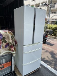 Panasonic(パナソニック)455L 6ドア冷蔵庫 NR-FV46A-W 2015年製