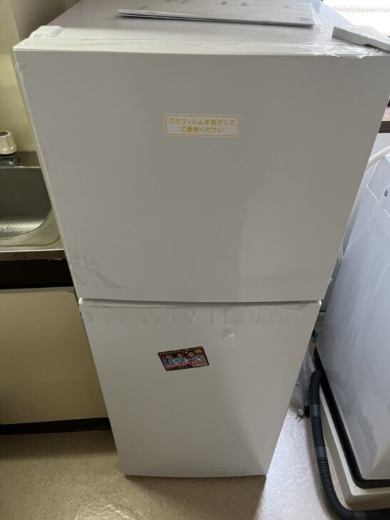 maxzen（マクスゼン）138L 2ドア冷蔵庫 JR138ML01WH 2021年製