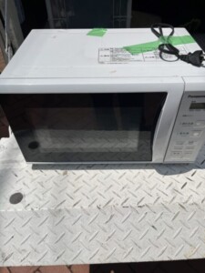 Panasonic(パナソニック)電子レンジ NE-E22A2-W 2019年製