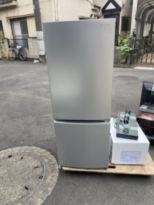 IRIS OHYAMA(アイリスオーヤマ)154L 2ドア冷蔵庫 IRSN-15A-S 2021年製