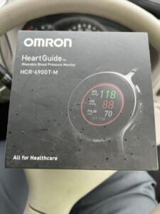 OMRON(オムロン)ウェアラブル血圧計 HCR-6900T-M