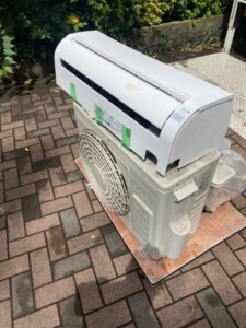 HITACHI(日立)2.2kW ルームエアコン RAS-D22KBK(W) 2020年製