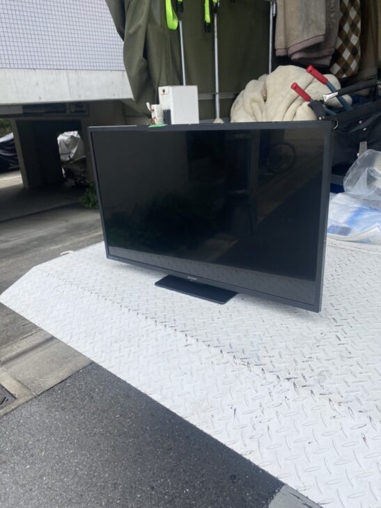 2022年製造】SHARP（シャープ）32型液晶テレビ 2TC32DEを新座市へ 出張