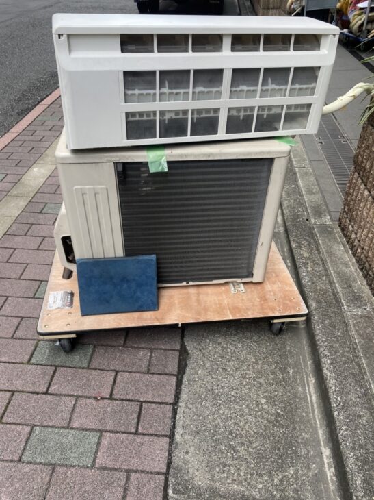FUJITSU（富士通）2.2kW ルームエアコン AS-C22G-W 2017年製の 出張