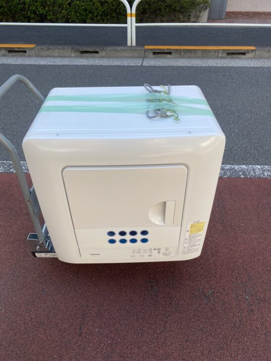 TOSHIBA（東芝）電気衣類乾燥機 ED-458 2020年製