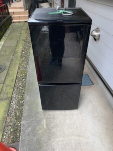 SHARP(シャープ)137L 2ドア冷蔵庫 SJ-D14B-B 2016年製