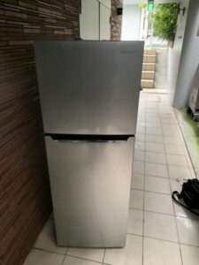Hisense(ハイセンス)174L 2ドア冷蔵庫 HR-B2302 2021年製