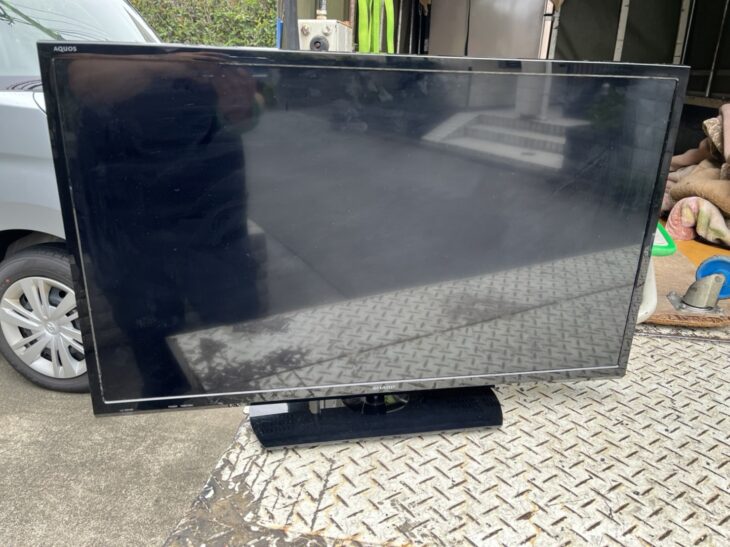 SHARP（シャープ）32型液晶テレビ LC-32H30 2016年製