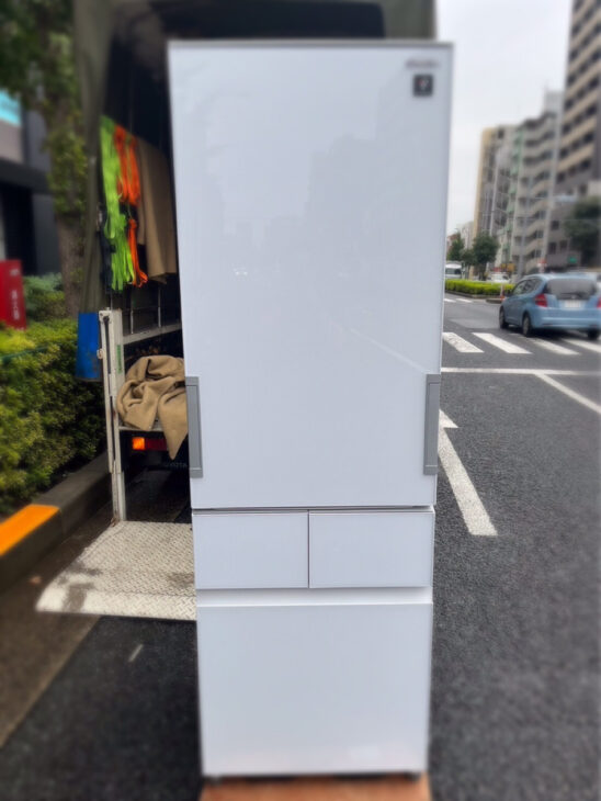 【美品・2019年製】SHARP冷蔵庫 SJ-GT42E-W 412L SHARP(シャープ)415L 4ドア冷蔵庫 SJ-GT42E-W 2019年製】出張